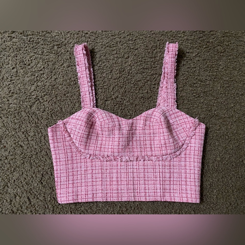 ☀️Guess pink fringe metallic crop tank top size medium/large